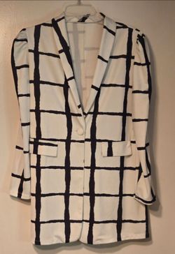 Black and white jacket long sleeves