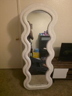 Full Length Wavy Floor Mirror White Boucle Frame