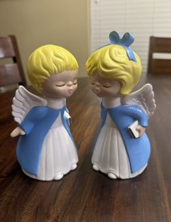 Vintage Ceramic Kissing Angels