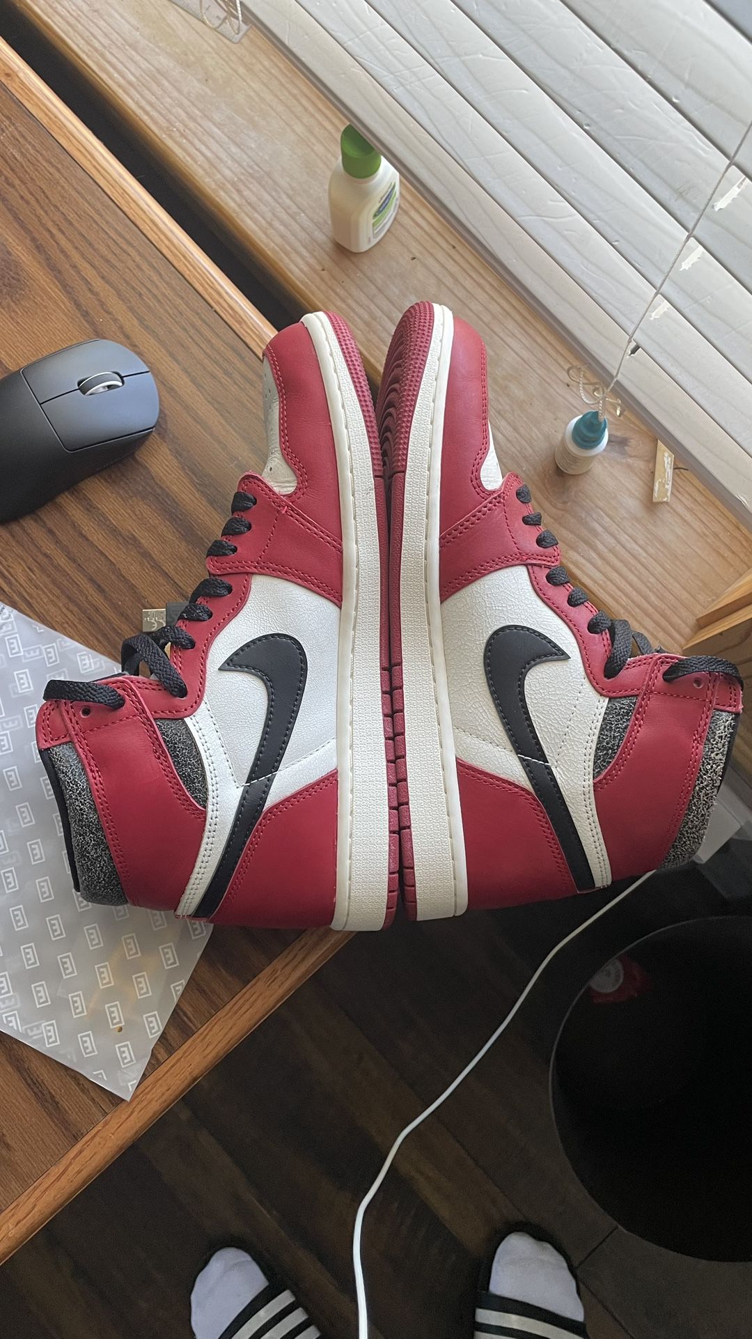 Air Jordan Retro High OG “Chicago Lost Found” Size Used