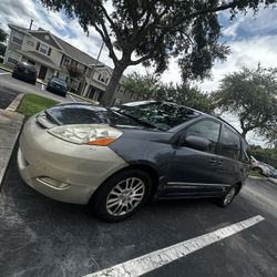 2009 Toyota Sienna