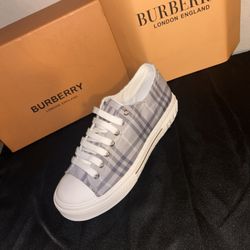 Burberry Shoes 