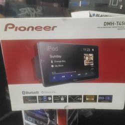 PIONEER 9.2" BIGSCREEN WITH BLUETOOTH  NEW