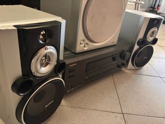 Stereo System with Speakers and Subwoofer