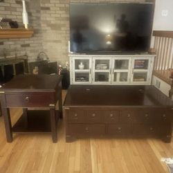 Coffee Table With Matching Side Table 
