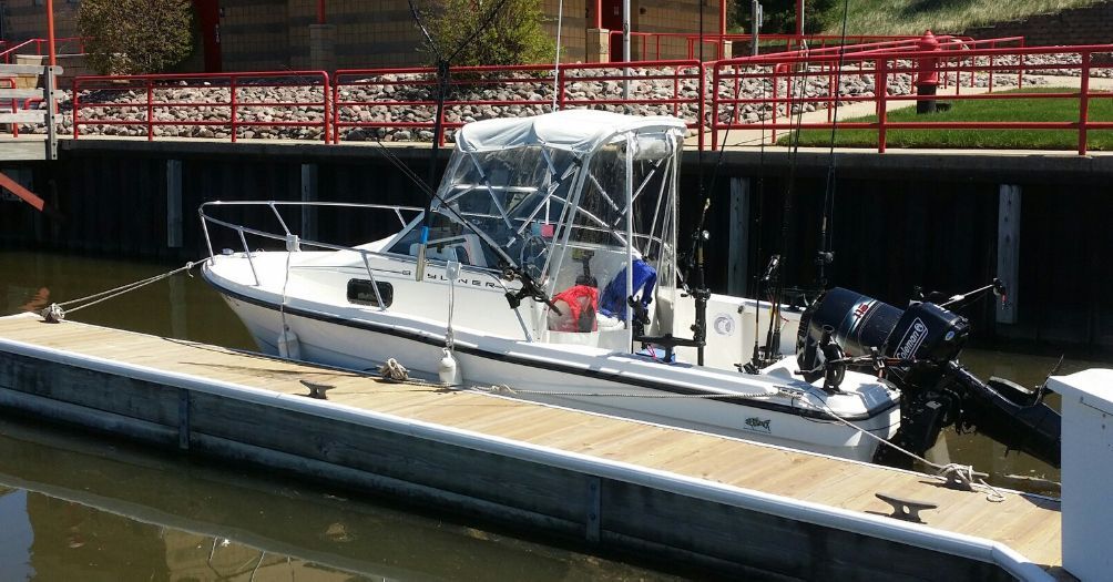 97 Bayliner Trophy 1802 Walk around with Cuddy Cabin