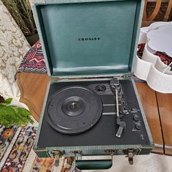 Crosley Executive Portable Turntable 