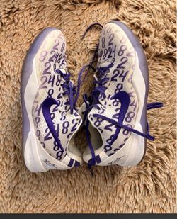 Kobe’s court purple size 7