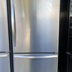 Refrigerator 33