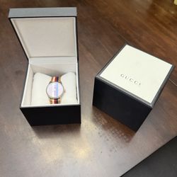 Women’s Gucci Watch 