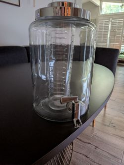 Beverage dispenser with infuser