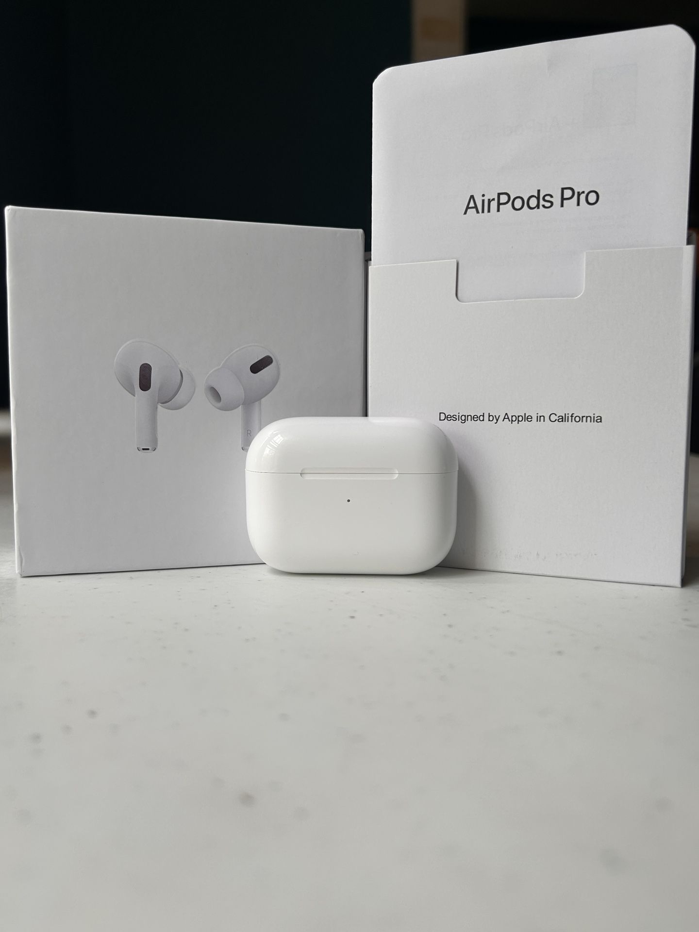 🎧 Wireless Bluetooth Earbuds with Charging Case