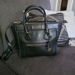 Handbag For Sale 
