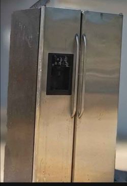 Ge fridge and freezer