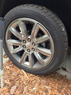22in chevy/gmc rims and bridgestone tires