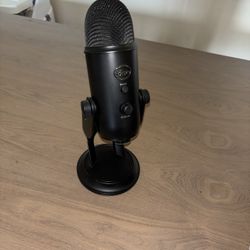 Blue Yeti USB Microphone 