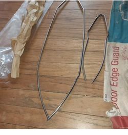 1 Set NOS GM 1(contact info removed) CHEVROLET 65 66 PASS CAR 4 DOOR EDGE GUARDS