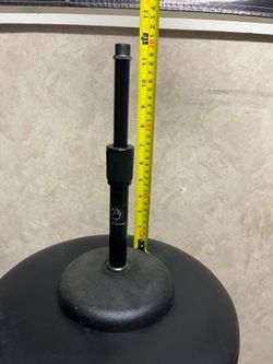 Mic stand for kick drum