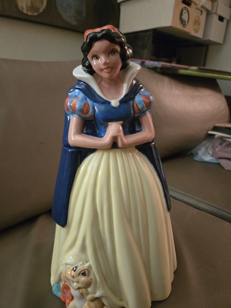 Disney Snow White Cookie Jar Mint In Box