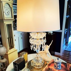 Beautiful Crystal Gold Antique Vintage Lamp. 31 inches Tall.