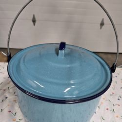 Graniteware Vintage Pot 