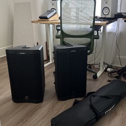 NEW Harbinger 12" Powered Speakers With Stands
