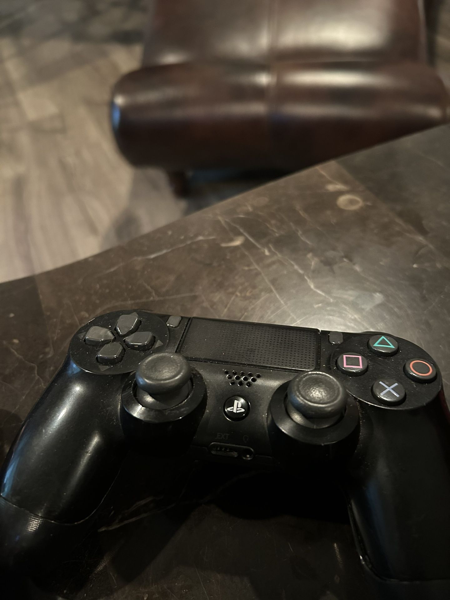 3 PS4 dual shock controllers