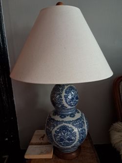2 authentic Ralph Lauren table lamps