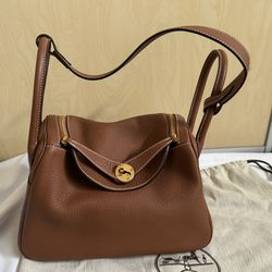 Lindy 26cm Brown Leather Gold Hardware Shoulder Bag