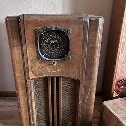 Antique Zenith Radio
