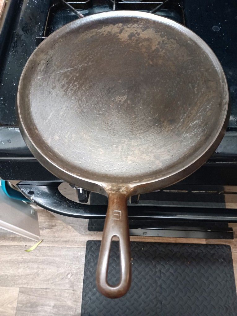 Griswold #3 Cast Iron Griddle
