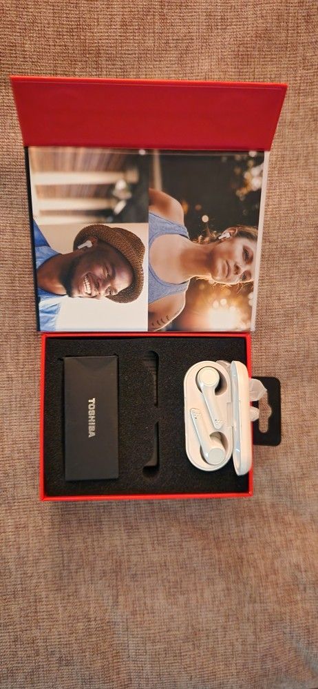 Toshiba Wireless Airpro Headphones