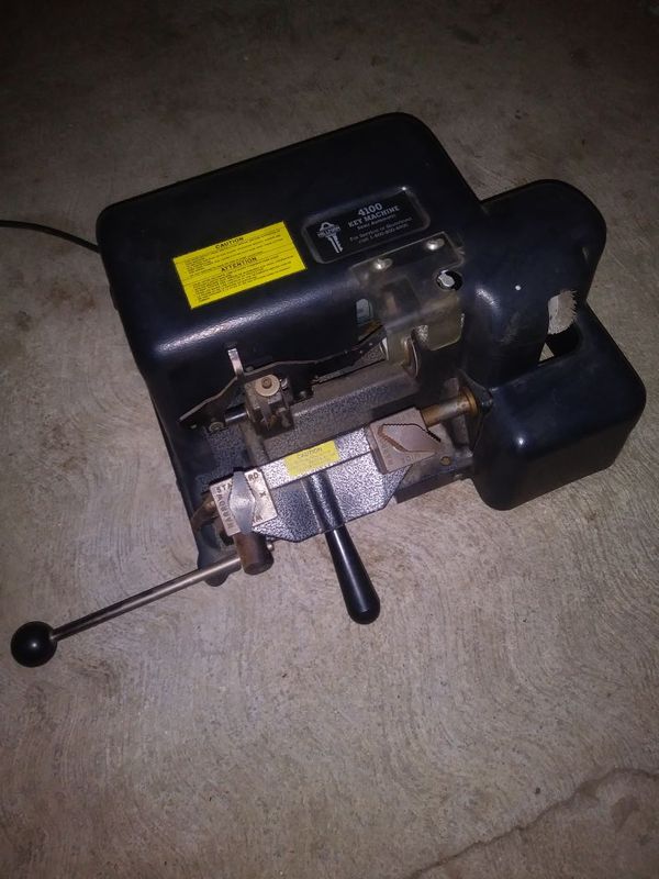 HillMan Key machine key cutter 4100 for Sale in Los Angeles, CA OfferUp