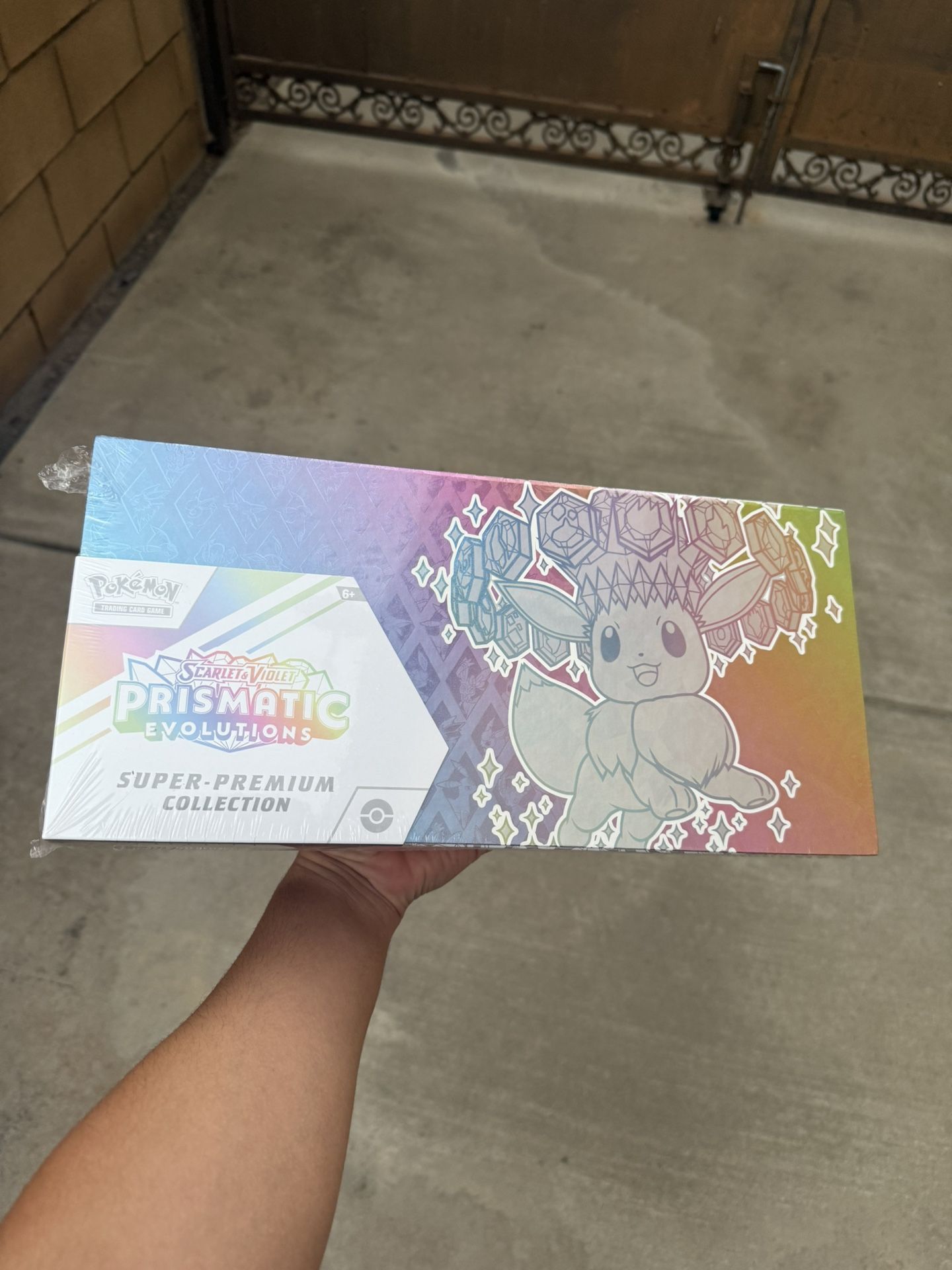 Pokmeon Prismatic Super Premium Collection 