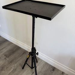 Studio/Audio Equipment Bundle – Keyboard, Speaker & Media Stands – New