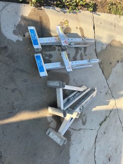 2-Rung Short Body Ladder Jack