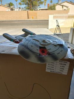 1994 Playmates Star Trek Generations Starship Enterprise NCC-1701-D