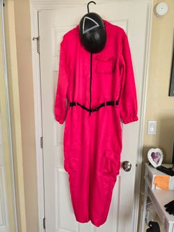 Squid Game Costume - Women’s Medium (Triangle - Soldier Mask)
