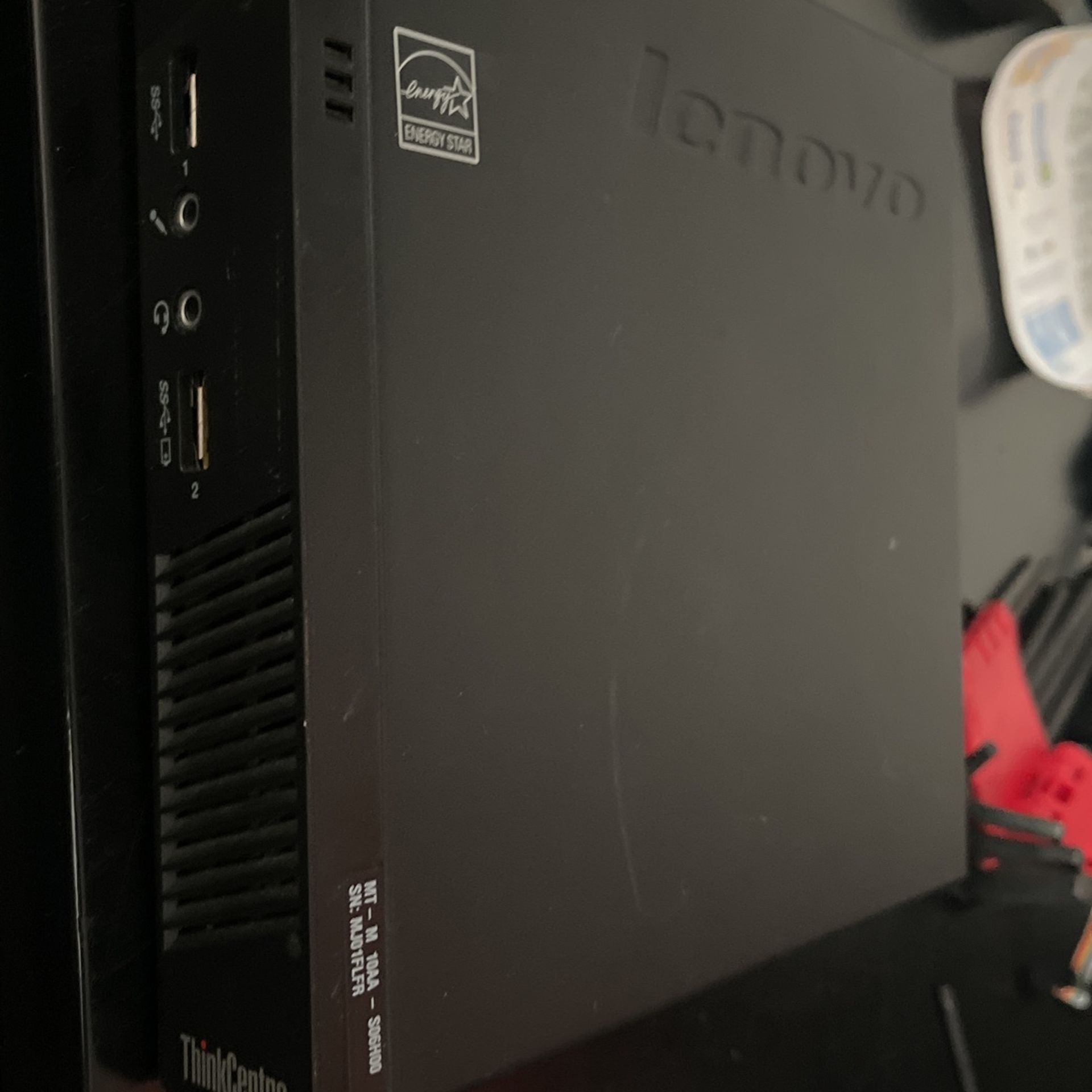 Lenovo Think Center Small Form Factors Pc