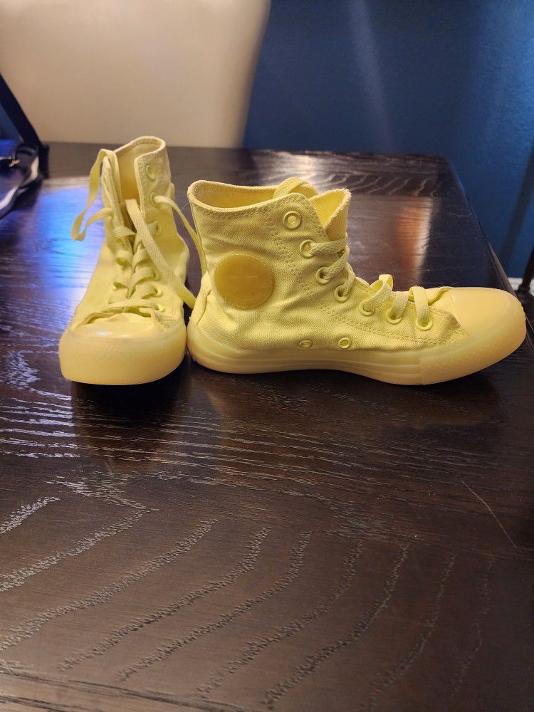 hvis du kan alkove Tjen Bright Yellow Converse for Sale in Leander, TX - OfferUp