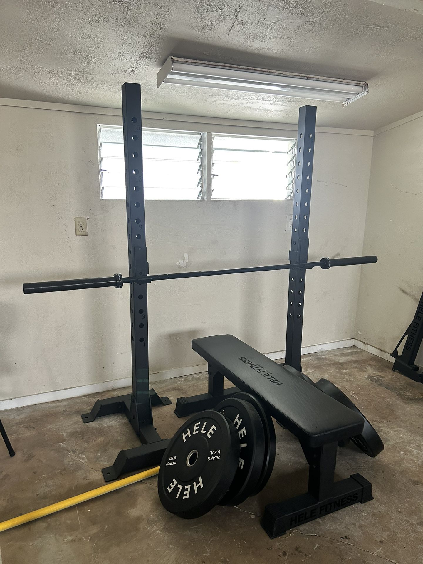 HELE Home gym Power Squat Rack, bench, Bar, And Bumper Plates