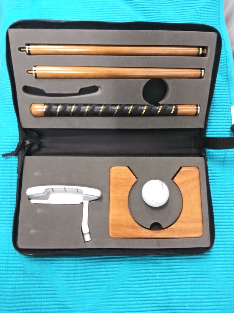 Executive portable delax golf set..