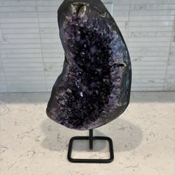 AMETHYST CRYSTAL