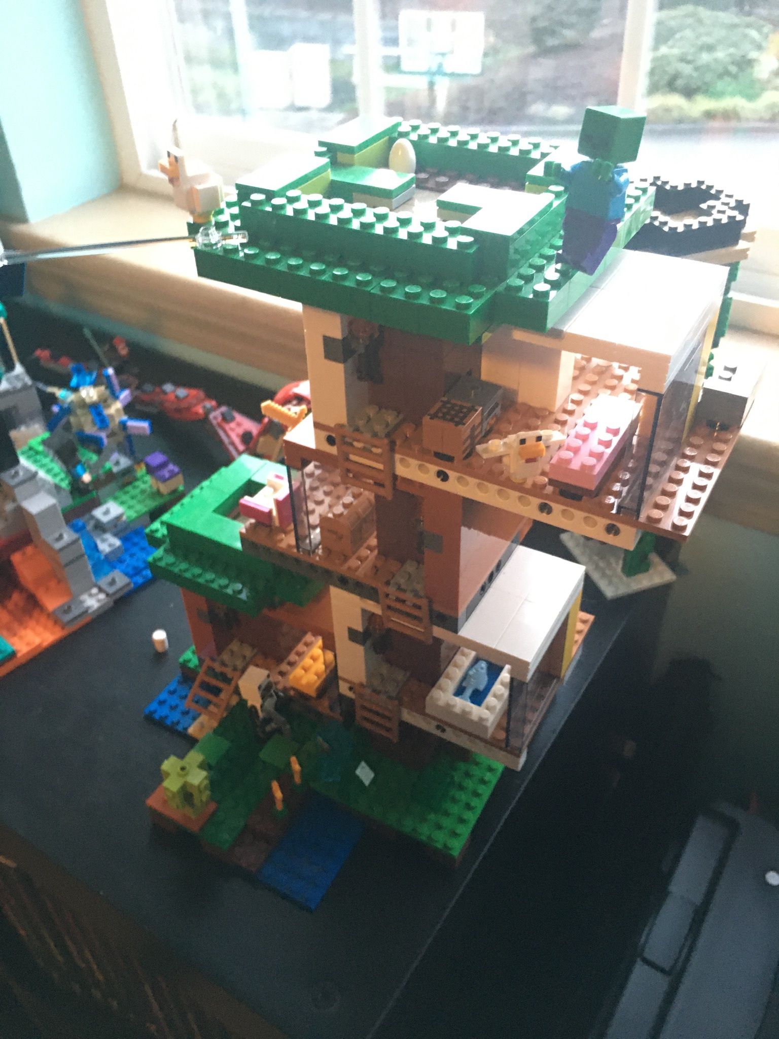 LEGO Minecraft The Modern Treehouse 21174