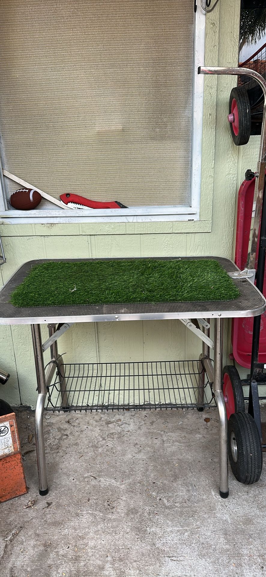 Dog grooming Table
