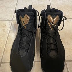 Jordan True Flight ‘Black Metallic Gold’