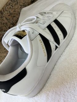 Adidas Women’s Superstar Athletic Size 8
