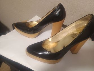 Women's MK Heels $25
