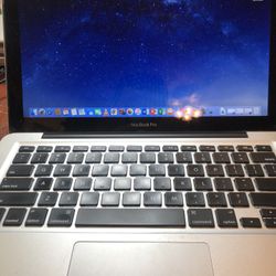 Apple MacBook Pro 13” Laptop 2011 i7