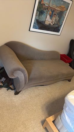 Chaise lounger